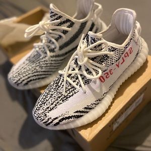 ⚡️Flash Sale⚡️ Yeezy boost “Zebra” 350 V2